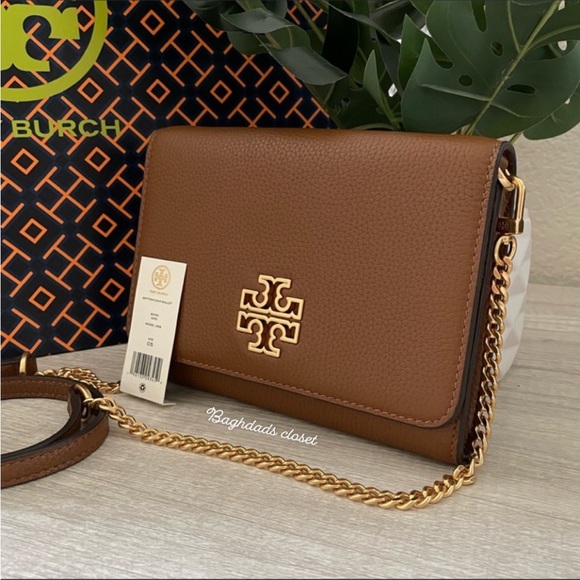 Tory Burch Handbags - Tory Burch britten chain Crossbody wallet